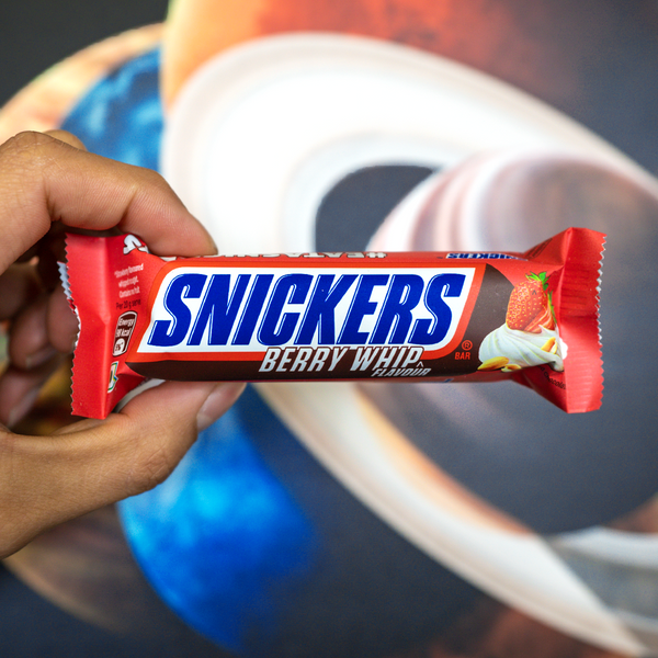 Snickers Berry Whip - Exotic World Snacks